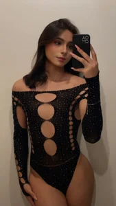 Zdjęcia Isabella_Laurent Public:  3