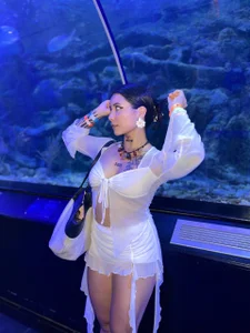 Nathalia_stone_: sweet face and tanned body on the beach🖤 ( 3 фото)