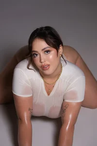 KatieShuangs Katie In White🤍 Kuva 2