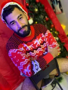 MattewRey Merry Christmas Pic 6