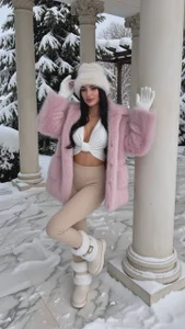 Upgrade complete: Hotter version 😅 od ChloeDevine  snímek