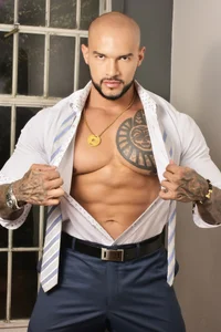 Michael_FameのAt officeの 2枚の写真