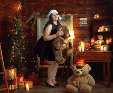 Amanda-Cruz ☃️🎁 Xmas 2025 Pic 8