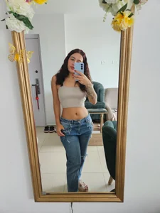 mile_latina Latina a rich Colombian slika 2