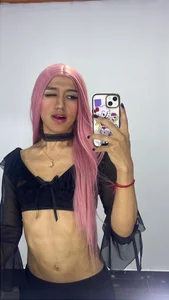 Luna_Sissy_ Public Foto 3