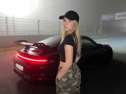 BrynnHolverson Only Elza Billede 2