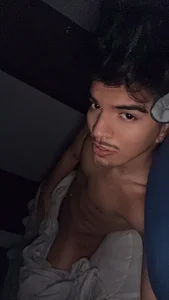 OnlySanttyのSleep by me 🔥の 2枚の写真