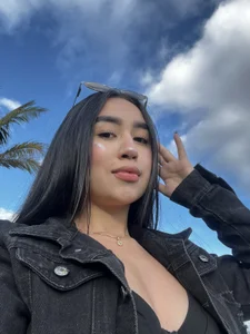 SiennaLorens ☁️ Foto 3