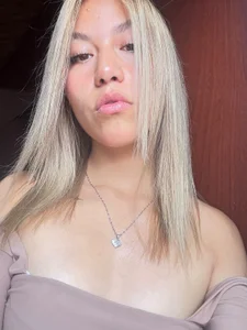 Mia_Vega31 Public Pic 4