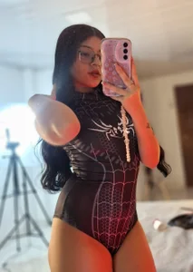 lana_dol Spiderlana black version 🕸🖤 Foto 4