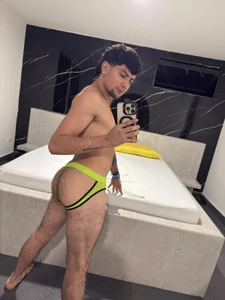 Boy sex de StefanoBigCock  3 Imagens