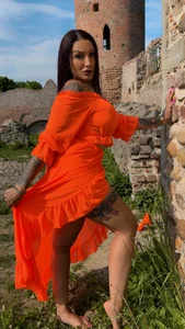 💃Latina 💃 de JuliaVegaOff  2 Imagens