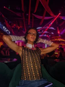 Indi_rave kullanıcısının come to my party 😈 albümü -  fotoğraf