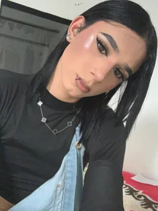Lucy_salas Public slika 4