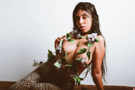 kiaraglam2 MIA RANDOM Pic 6