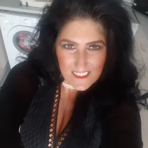 Busty_Lip-Biting_Esme Public Immagine 
