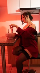 Eva_Macalliter I'm waiting for you to celebrate my birthday Pic