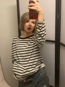 NikiAkimbo hi) Billede