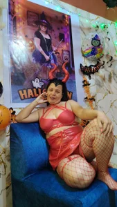alina_maturehot halloween รูป  2