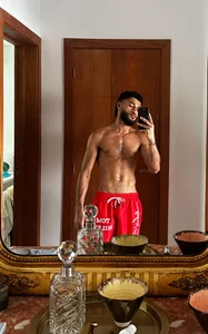 Damian_022 Public Pic 2