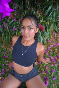 SaraZuletaa 🤠 Pic 2