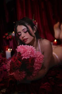 EmilyWithe Valentine's Day 💕 Pic 3