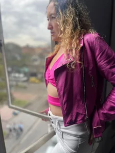 Charlotte-Sweet- window Immagine  8