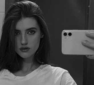 Skinny_Alice Public Foto 4