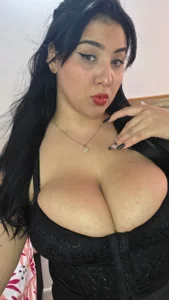 rosebigboobs 😉❤A caress from you is all I ask for😉❤ Foto