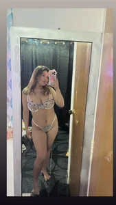 Enma__clark Public Foto 4