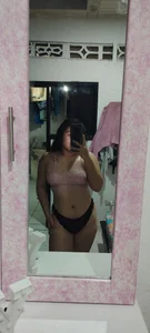 yatzuriperrita Bello Hình 4