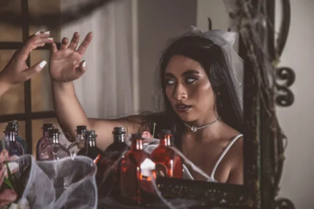 LisaHadwin Haunted bride 🎃 slika 5