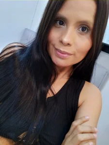 liz_cat97_ Happy Friday Pic 3