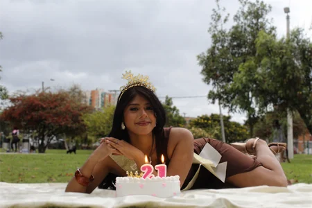 meggan_07 HAPPY BIRTHDAY TO ME Pic 5
