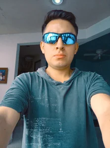 dantevelez Public Immagine 