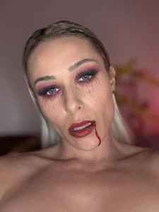 petrouchkaaa_ Halloween 😈😈 Foto 5