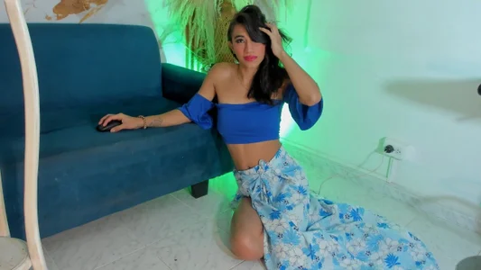 Public od VALERIAQUEENTS__  3 snímek