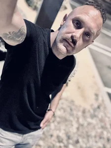 Public de _Studio4Three_  2 Imagens