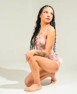 MiaLaure Tease Me 😈 зображення 3