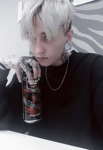 ray-taylorrr Public 圖片 7