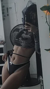 Iris_Ross_ DRAGON🐉 Pic 2
