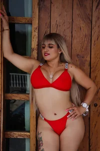 sexy and beautiful your fantasy come true😍💋 de _carolina_fox  2 Imagens