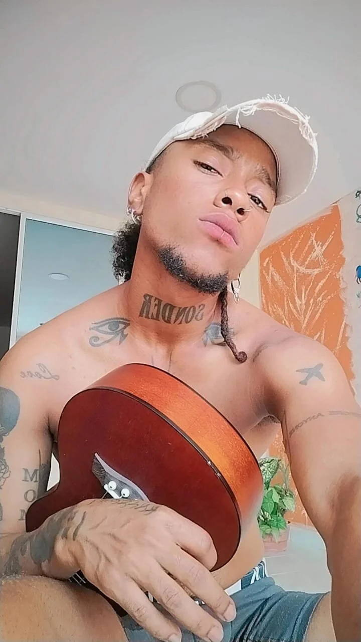 Трендове зображення  6128 JhonyMiller_