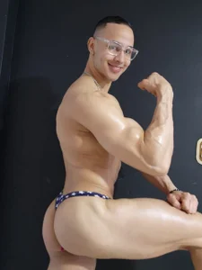 AlexLenox_ Public Pic