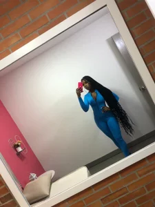 malu_horny_69のBeautiful Sexy Latinaの 5枚の写真