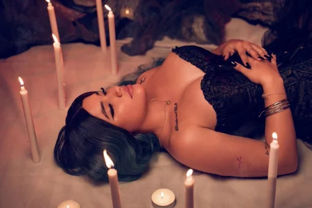PAULETEJOHNSON A SEXY WITCH 🧙🏻🎃 사진 3