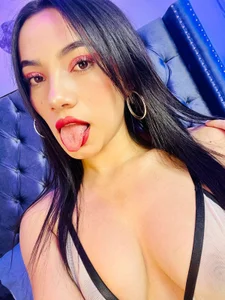 Kim_Blane Mischief with my tongue Billede