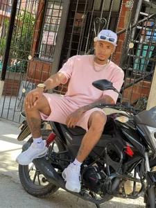 TysonWalkers casually sexy for you Immagine  3