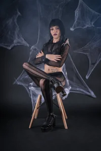 Sofii_Carter Wednesday  4টি ছবি