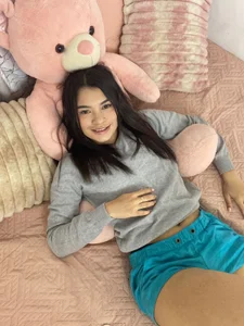 Lori_EvanssMy only company to rest… and dream beautifully 😏图片